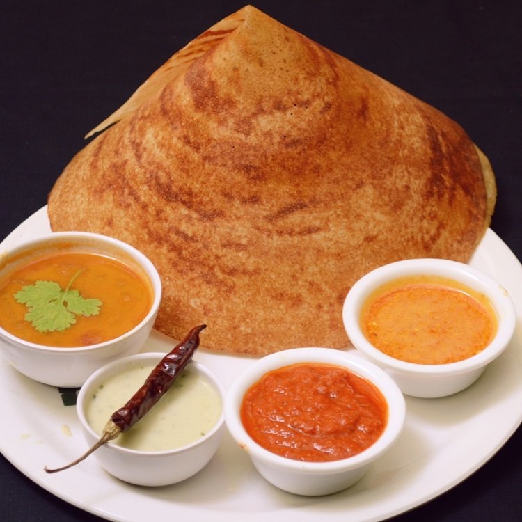 Place that offers ideli, dosa, vada| Radhika's authentic