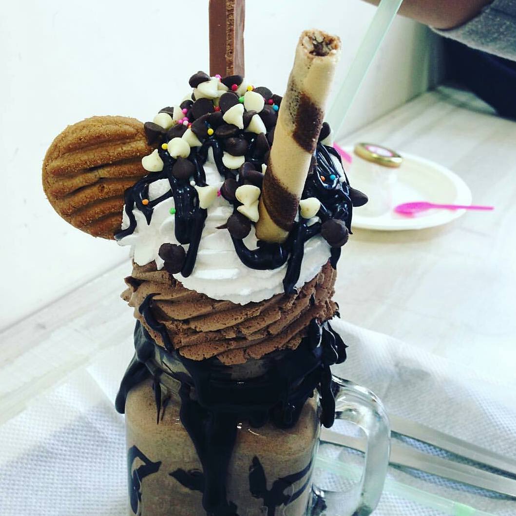 Ombre: Chocolate Shake | Best Dishes In Ahmedabad: Part 19