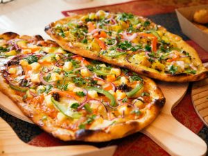 Naanza | Fusion Dishes | Naanizza | Naan Pizza | indian dishes| naan| pizza| indian food