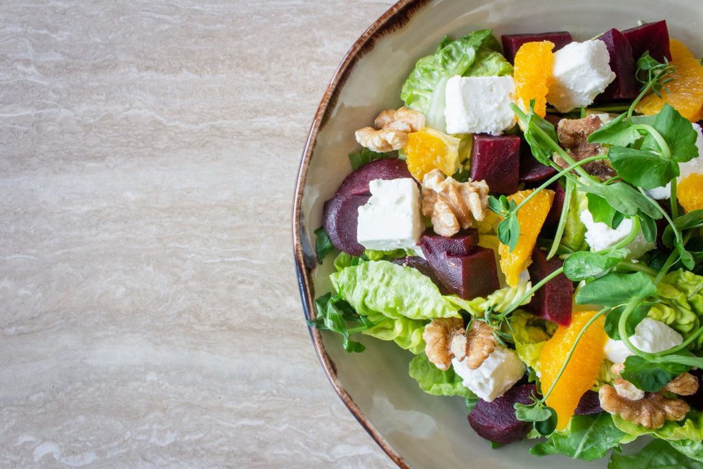 Seasonal food| leafy green salad