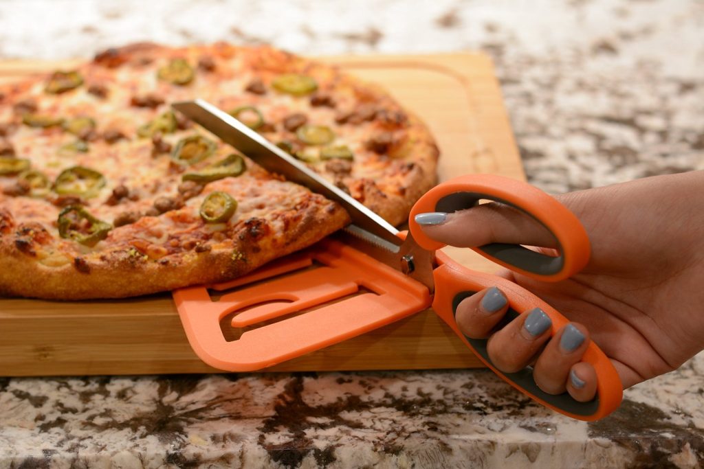 Different kitcehn tools| Pizza scissors spatula