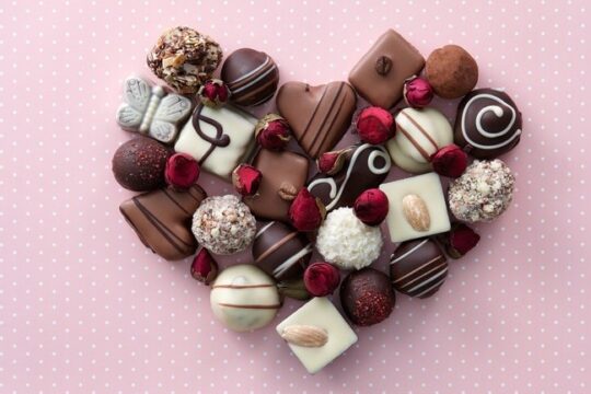 food gifts to gift your loved ones this valentines'| Chocolates