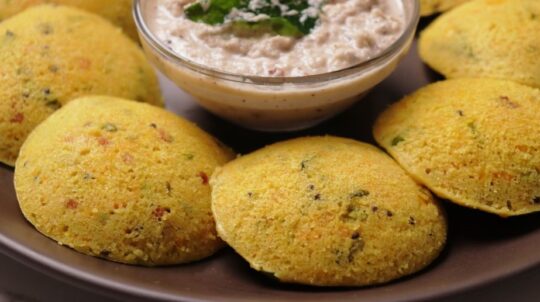 different healthy dishes| Oats idli