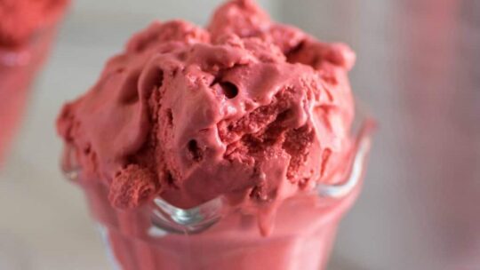 Forzen delicious desserts| Red velvet cranberry icecream