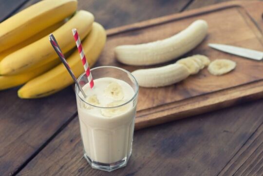 Immune-boosting food dishes| Coconut banana smoothie