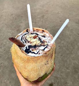 Lesser Known Food Items| Coconut Milkshake| Bade Dilwala Juice Center