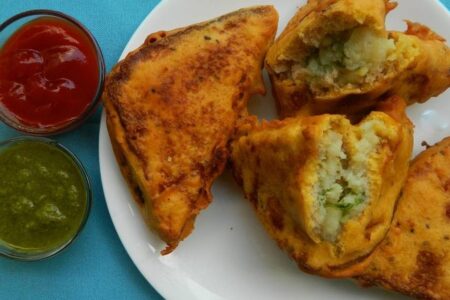 Fritters for clody days| Bread pakore