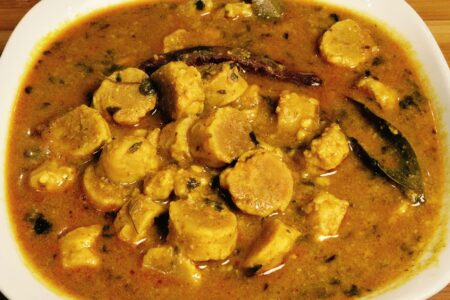Delicious delicacies of Rajasthan| Gatte ka saag