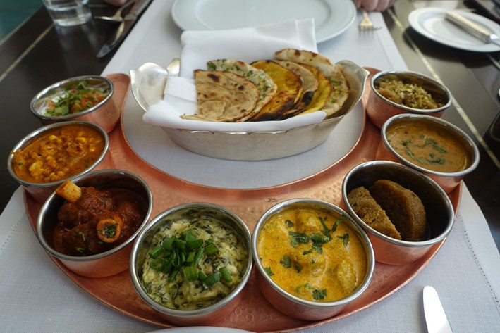 Authentic Rajasthani Food Places To Try | Sheesh Mahal| Udaipur