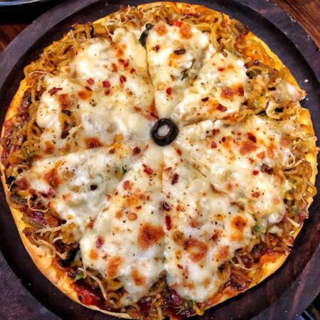 best ways to redefine maggi| Crispy Maggi pizza
