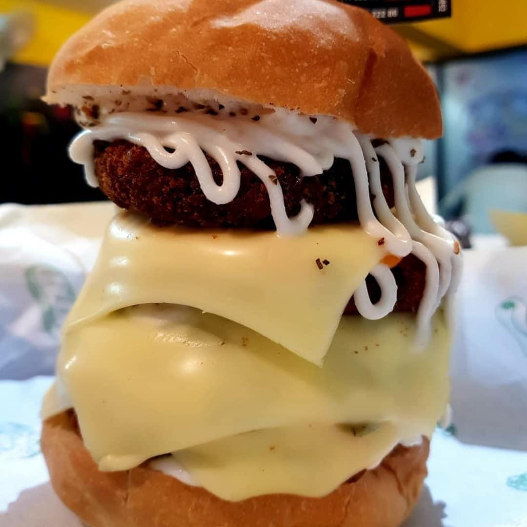 the-top-10-burger-places-in-ahmedabad