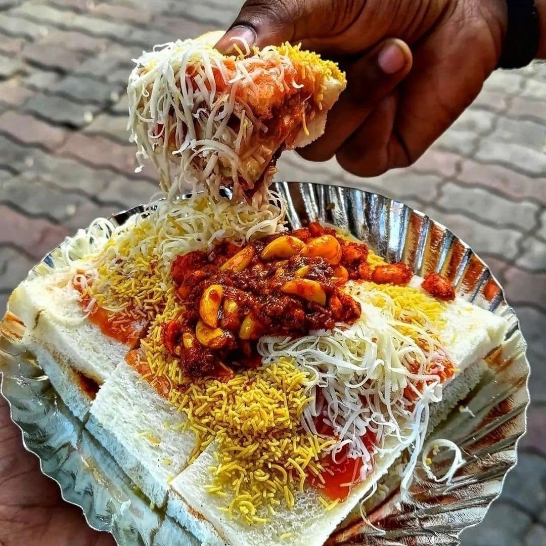 10 Best Dishes Under ₹100 In Ahmedabad