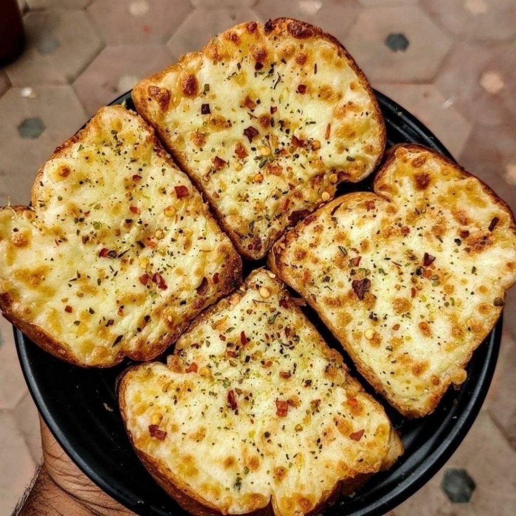 top 5 places for garlic bread in ahmedabad - real paprika 