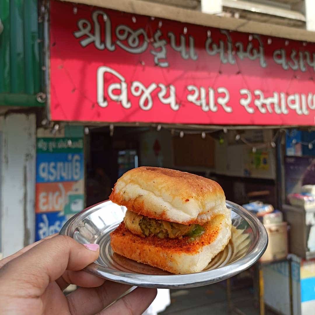Ahmedabad's Most Loved Street Food Dishes - Hungrito