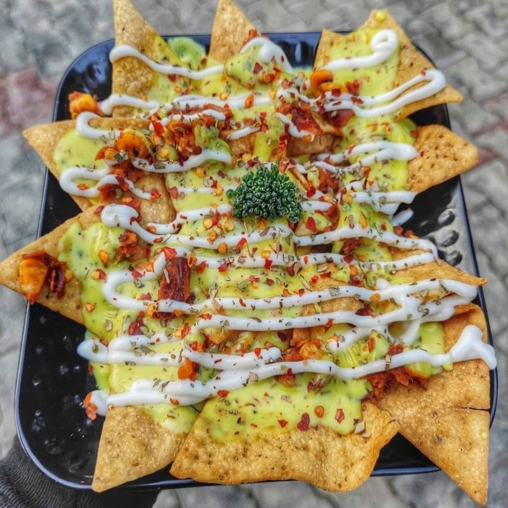 top 5 places for nachos in ahmedabad - la comida