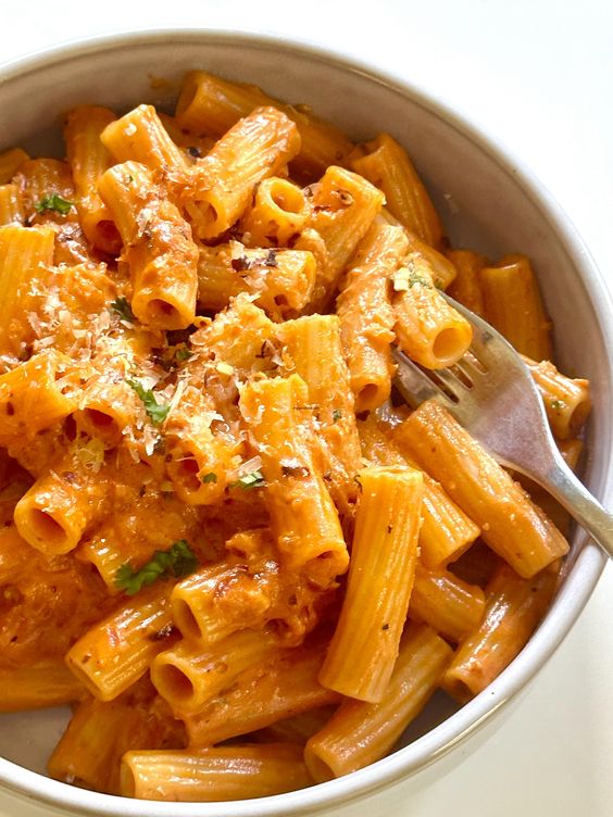 exploring-different-types-of-pasta-a-flavourful-guide-hungrito